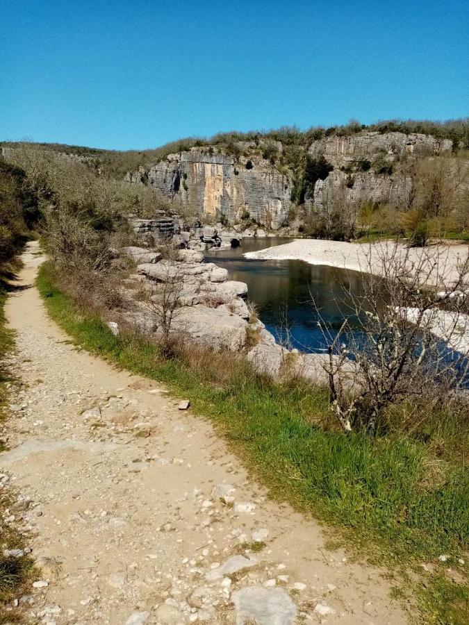 Les Locs Du Grazel Villa Ruoms Exterior photo